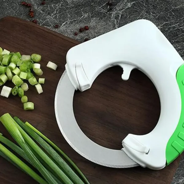 Multipurpose Rolling Knife Circular Kitchen Cutter - Image 4